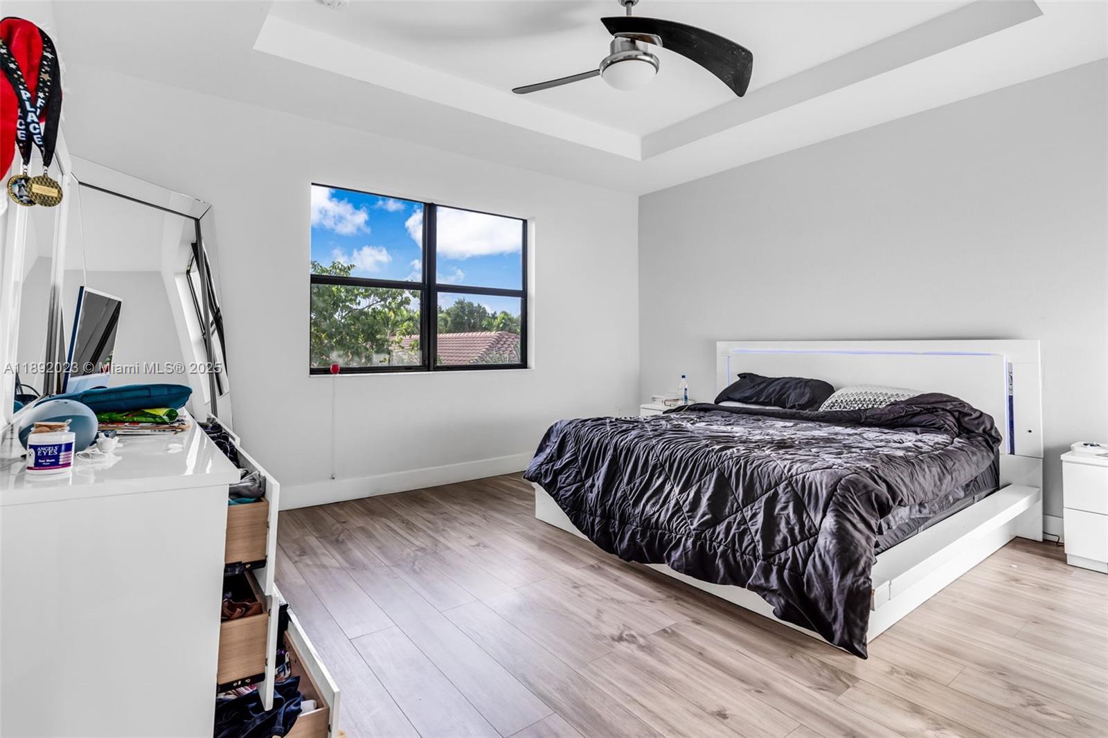 Ver detalles 480 5 / 3 2568 sq. ft. $ 2025-10-07 0 foto
