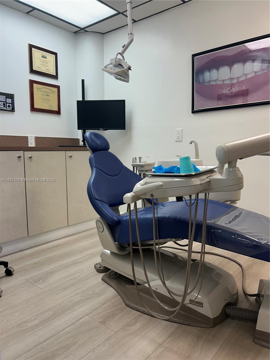 Ver detalles / sq. ft. $ 2025-10-07 0 foto