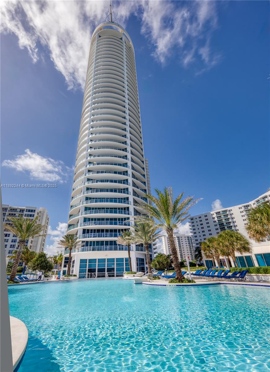 Photo of 3101 Ocean Dr  #707, Hollywood, Florida, 33019 - 