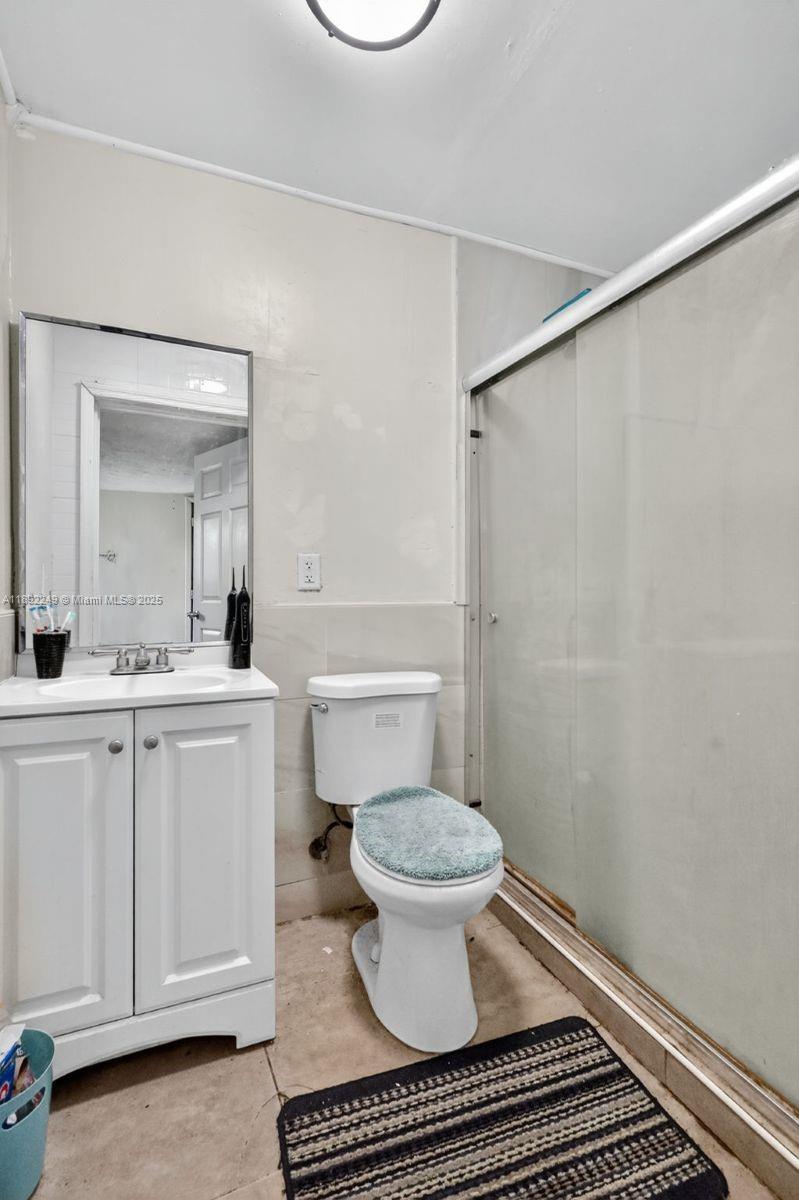   /  2053 sq. ft. $ 2025-10-07 0 foto
