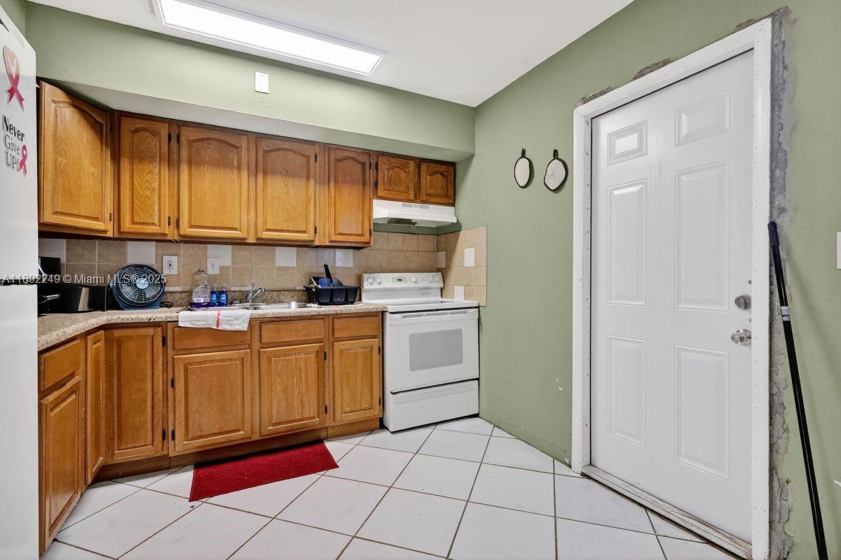   /  2053 sq. ft. $ 2025-10-07 0 foto