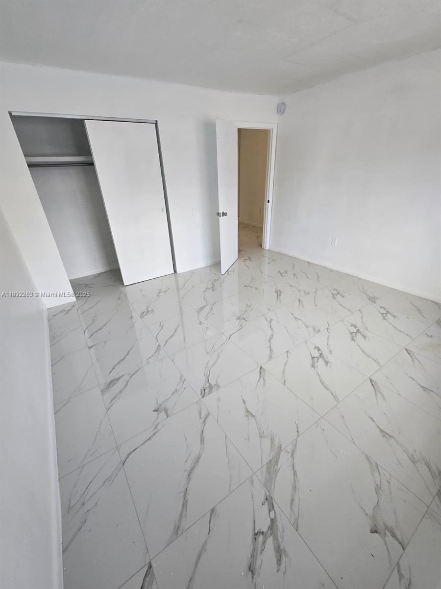 Ver detalles / sq. ft. $ 2025-10-07 0 foto