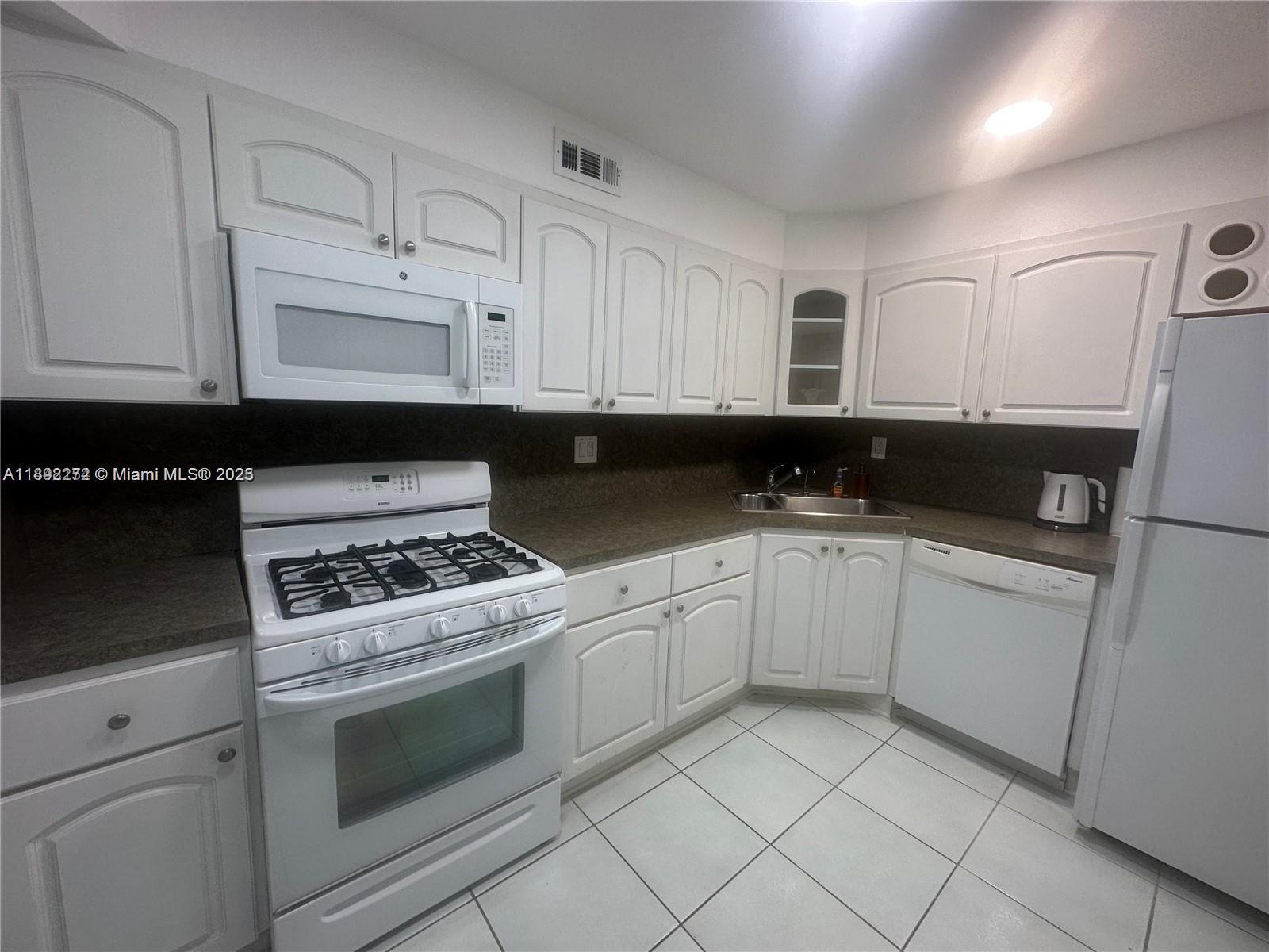 Photo of 2030 Ocean Dr #1705, Hallandale Beach, Florida, 33009 -