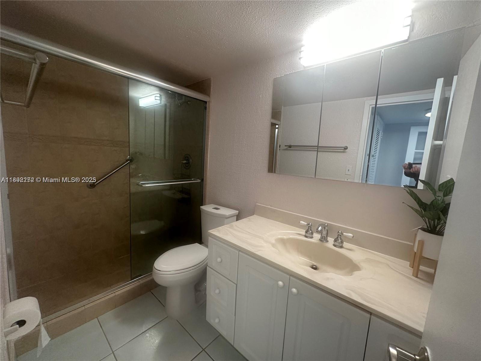 Photo of 2030 Ocean Dr  #1705, Hallandale Beach, Florida, 33009 - 
