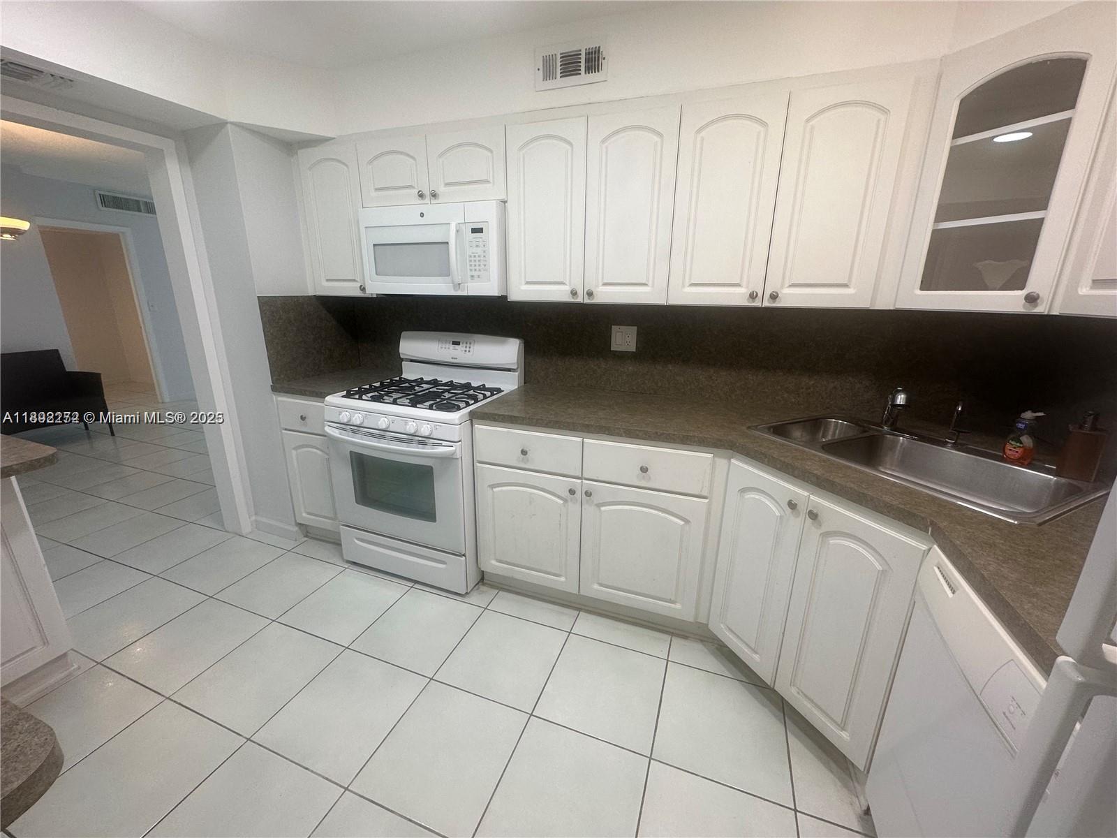 Photo of 2030 Ocean Dr #1705, Hallandale Beach, Florida, 33009 -