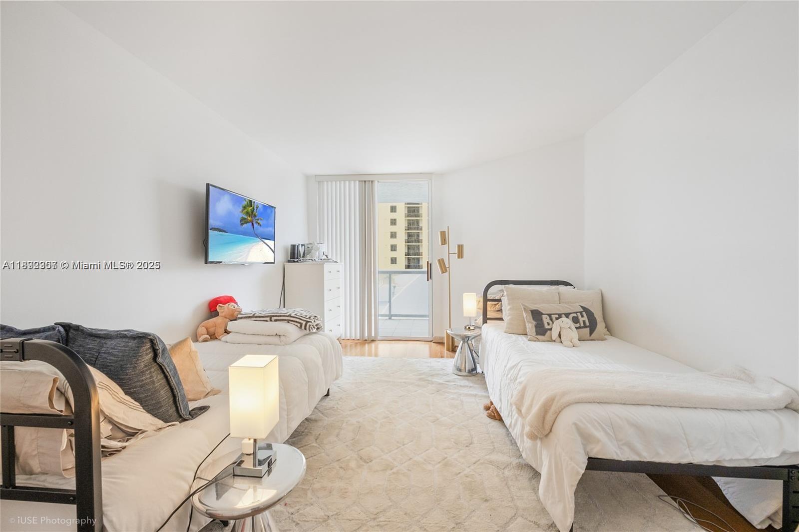 Photo of 16425 Collins Ave  #512, Sunny Isles Beach, Florida, 33160 - 