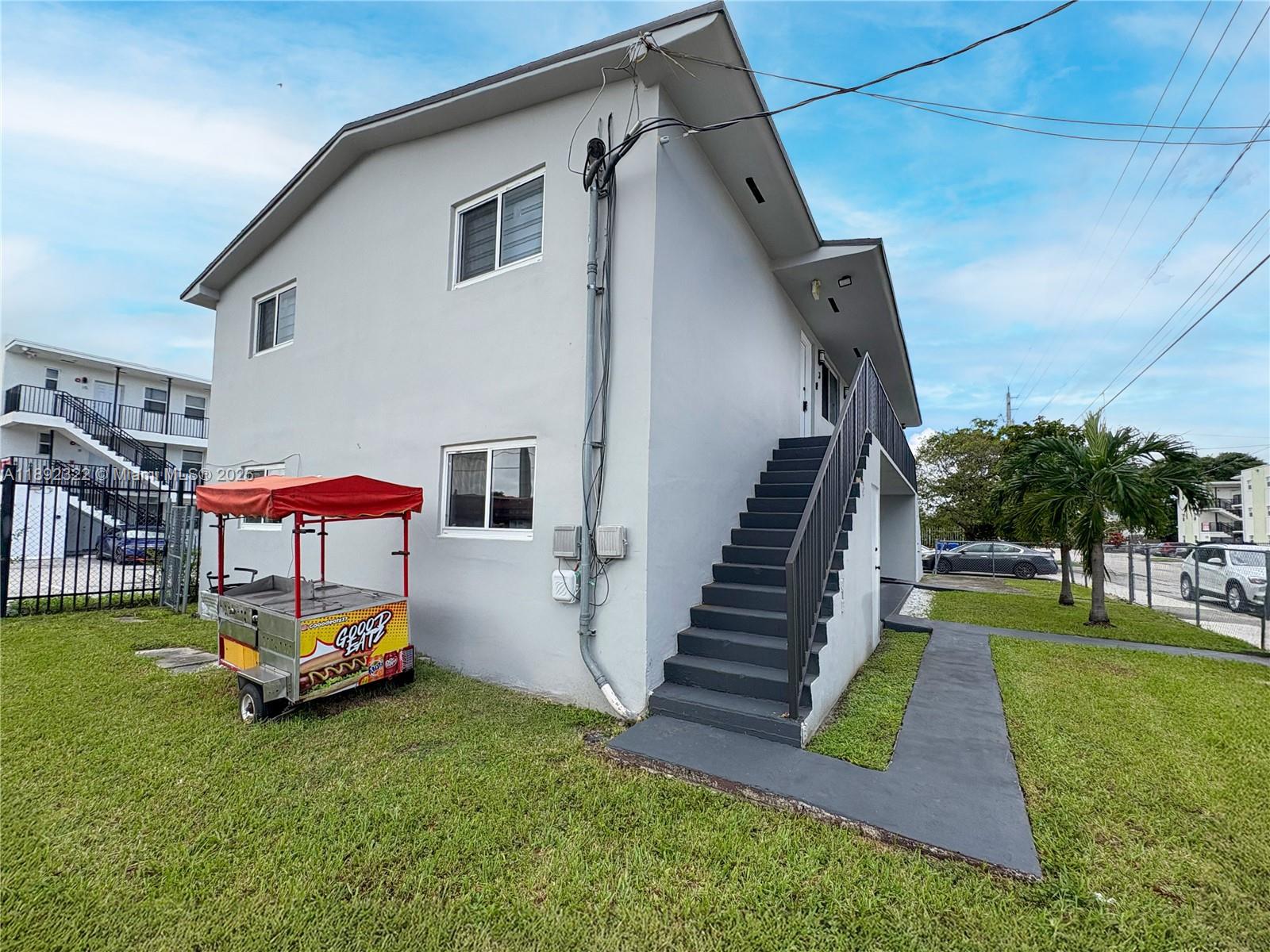 Ver detalles / 3824 sq. ft. $ 2025-10-08 0 foto