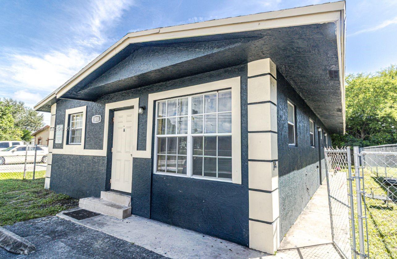 Ver detalles / 1465 sq. ft. $ 2025-10-08 0 foto