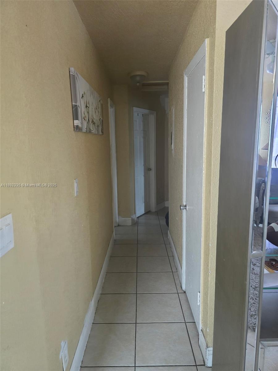 Ver detalles / 1465 sq. ft. $ 2025-10-08 0 foto