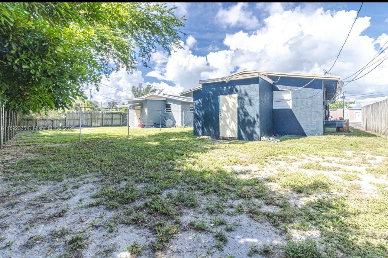 Ver detalles / 1465 sq. ft. $ 2025-10-08 0 foto