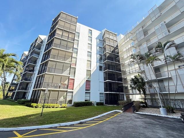 Photo of 3401 Country Club Dr  #107, Aventura, Florida, 33180 - 