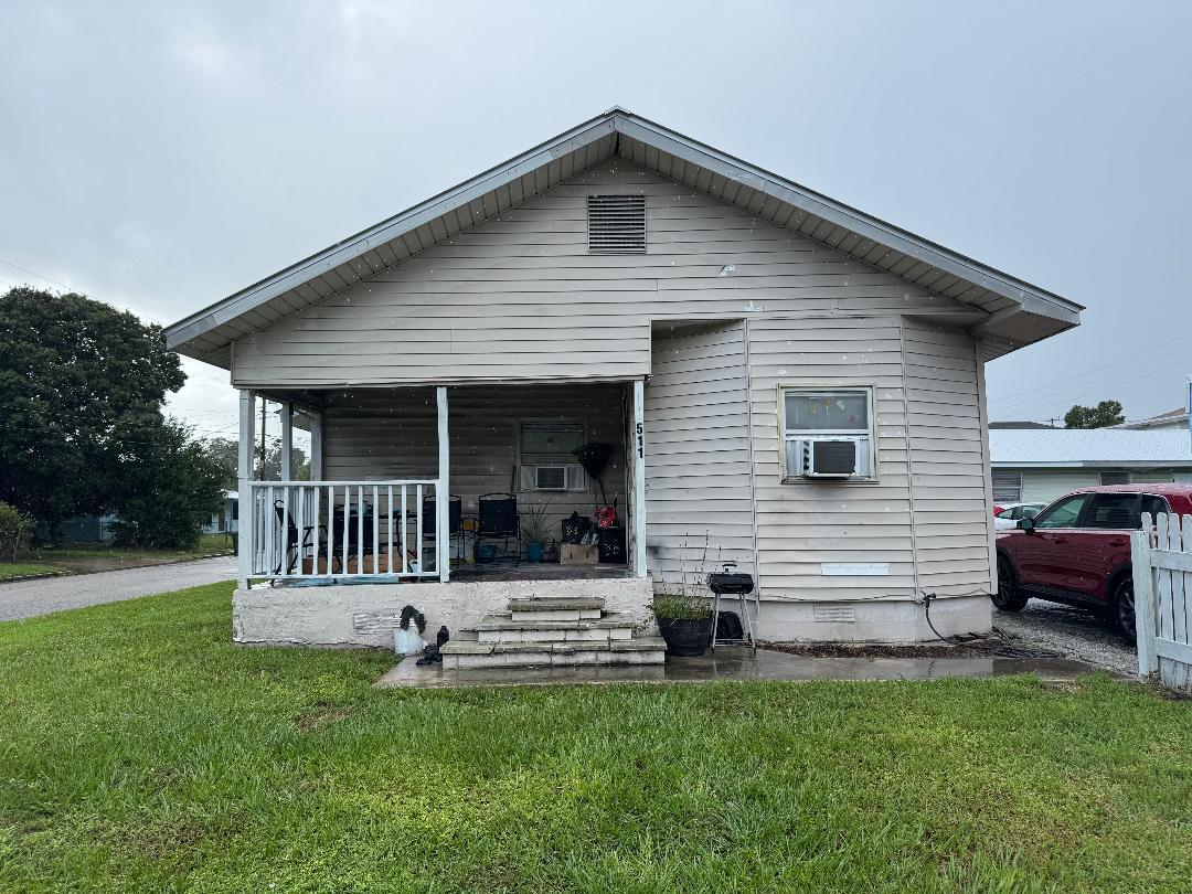   / 3 2835 sq. ft. $ 2025-12-03 0 foto