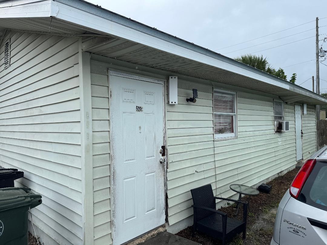   / 3 2835 sq. ft. $ 2025-12-03 0 foto