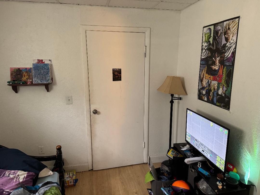   / 3 2835 sq. ft. $ 2025-12-03 0 foto