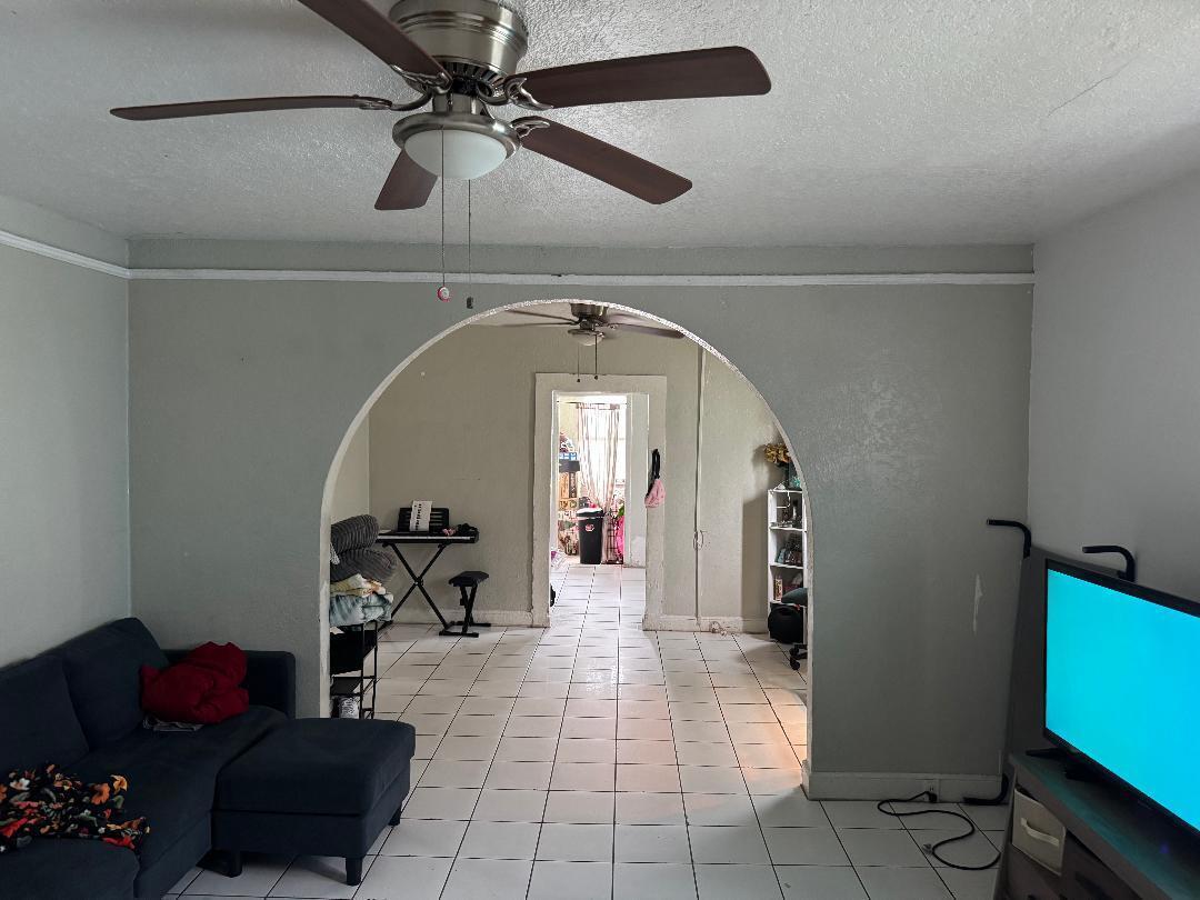   / 3 2835 sq. ft. $ 2025-12-03 0 foto