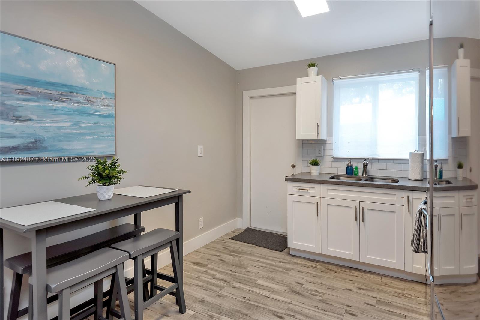 Ver detalles / 1281 sq. ft. $ 2025-10-08 0 foto