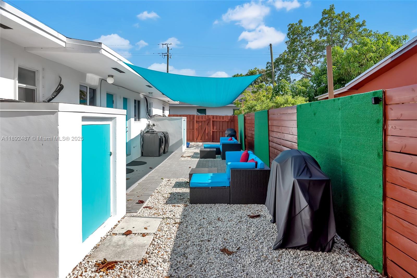 Ver detalles / 1281 sq. ft. $ 2025-10-08 0 foto