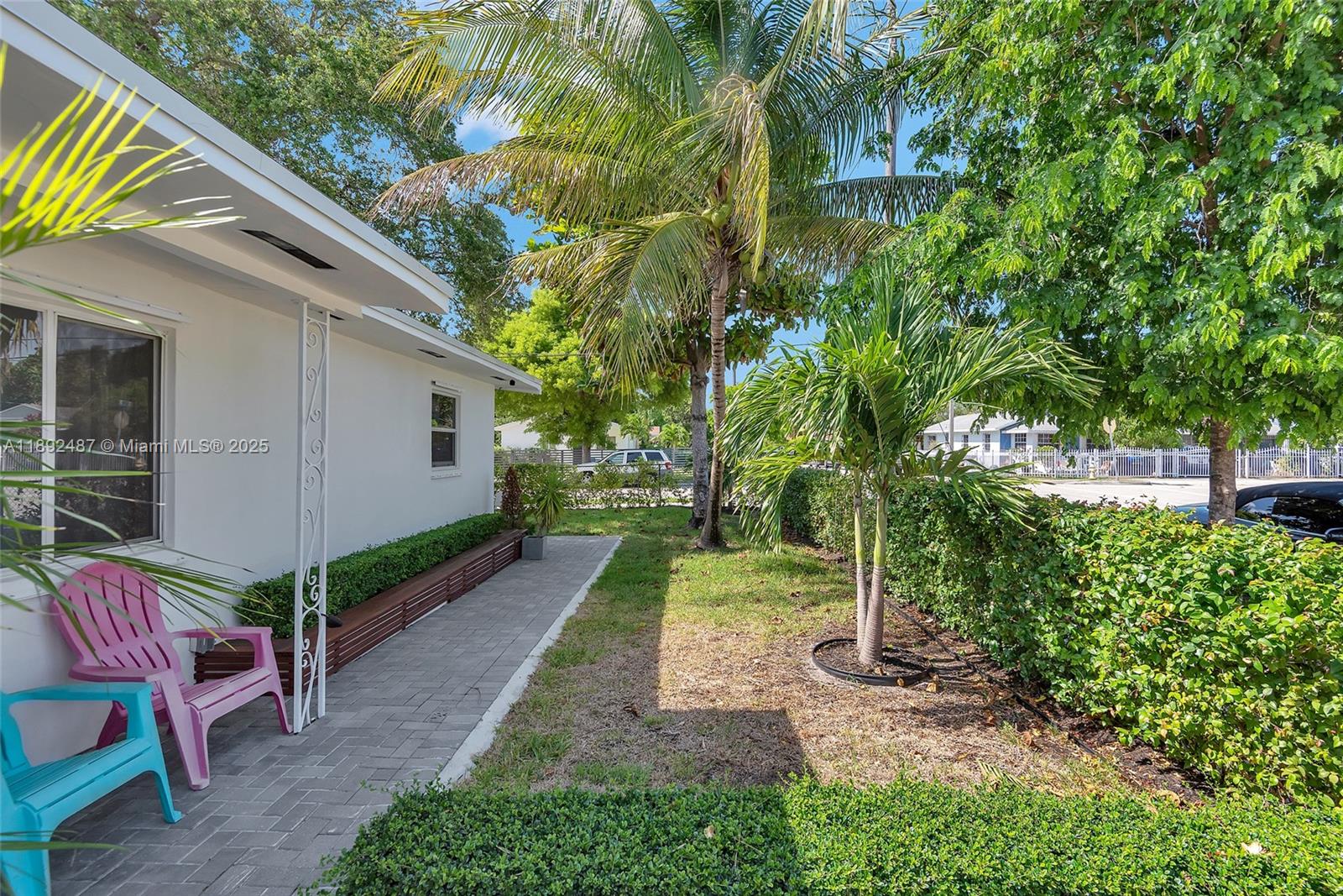 See details / 1281 sq. ft. $ 2025-10-08 0 Photo