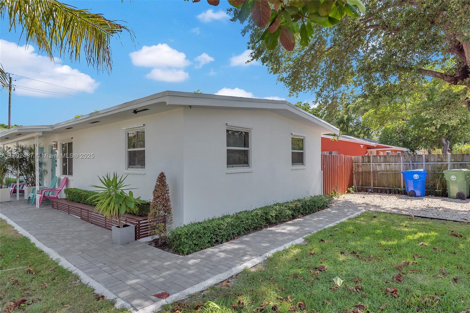 See details / 1281 sq. ft. $ 2025-10-08 0 Photo