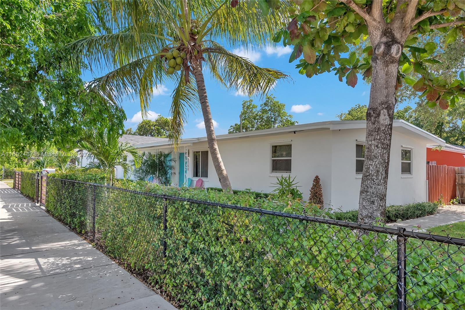 See details / 1281 sq. ft. $ 2025-10-08 0 Photo