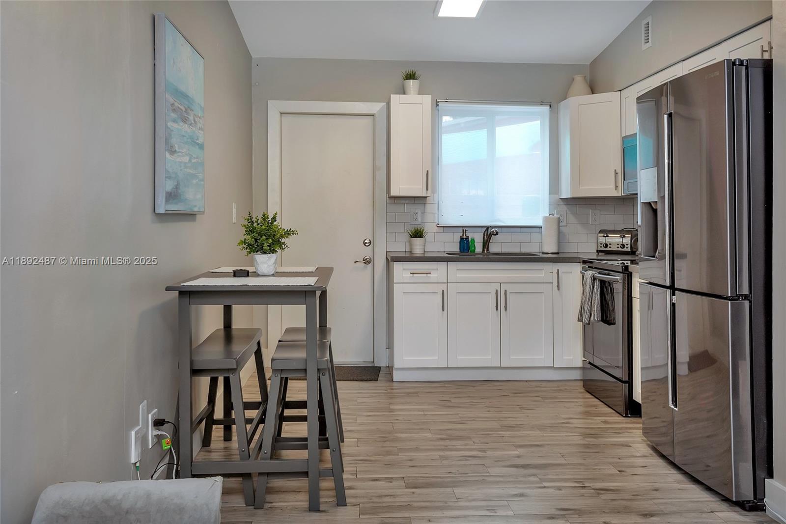 Ver detalles / 1281 sq. ft. $ 2025-10-08 0 foto