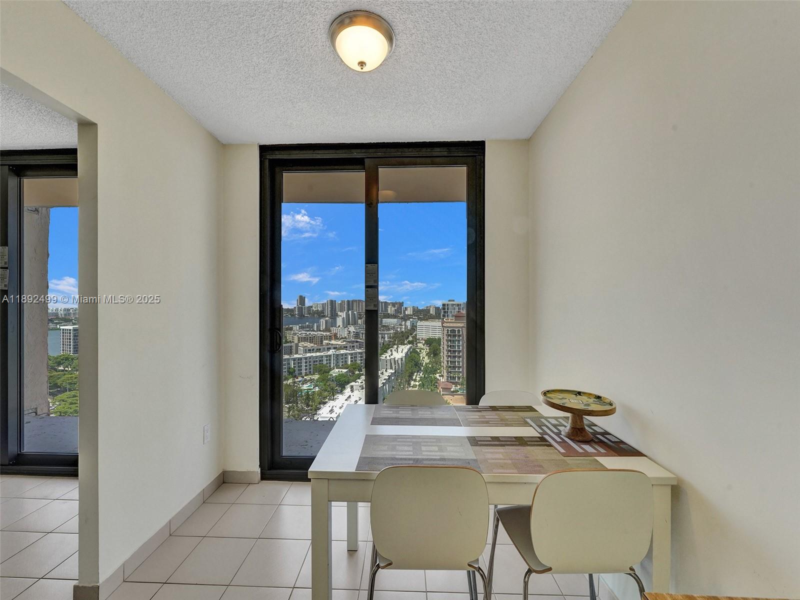 See details 2316 1 / 2 1061 sq. ft. $ 2025-10-08 0 Photo