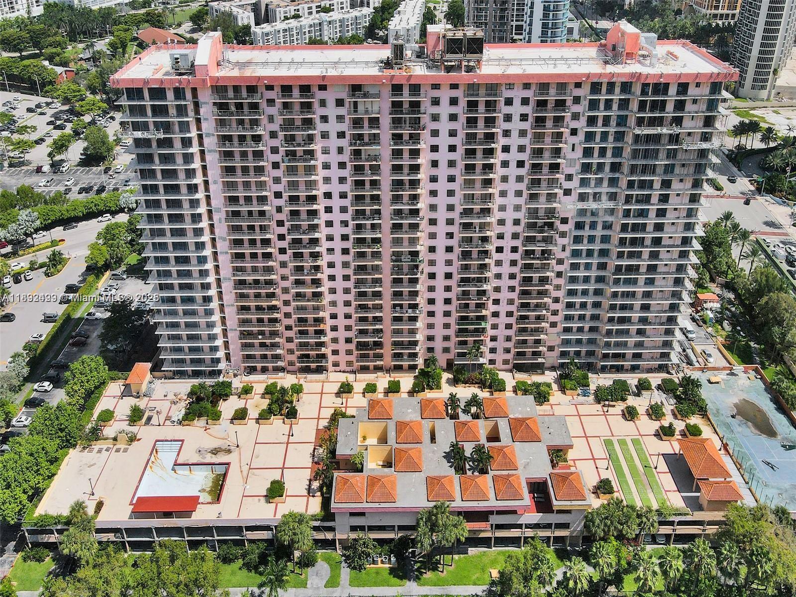 See details 2316 1 / 2 1061 sq. ft. $ 2025-10-08 0 Photo