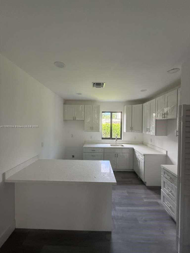 Ver detalles / 0 sq. ft. $ 2025-10-08 0 foto
