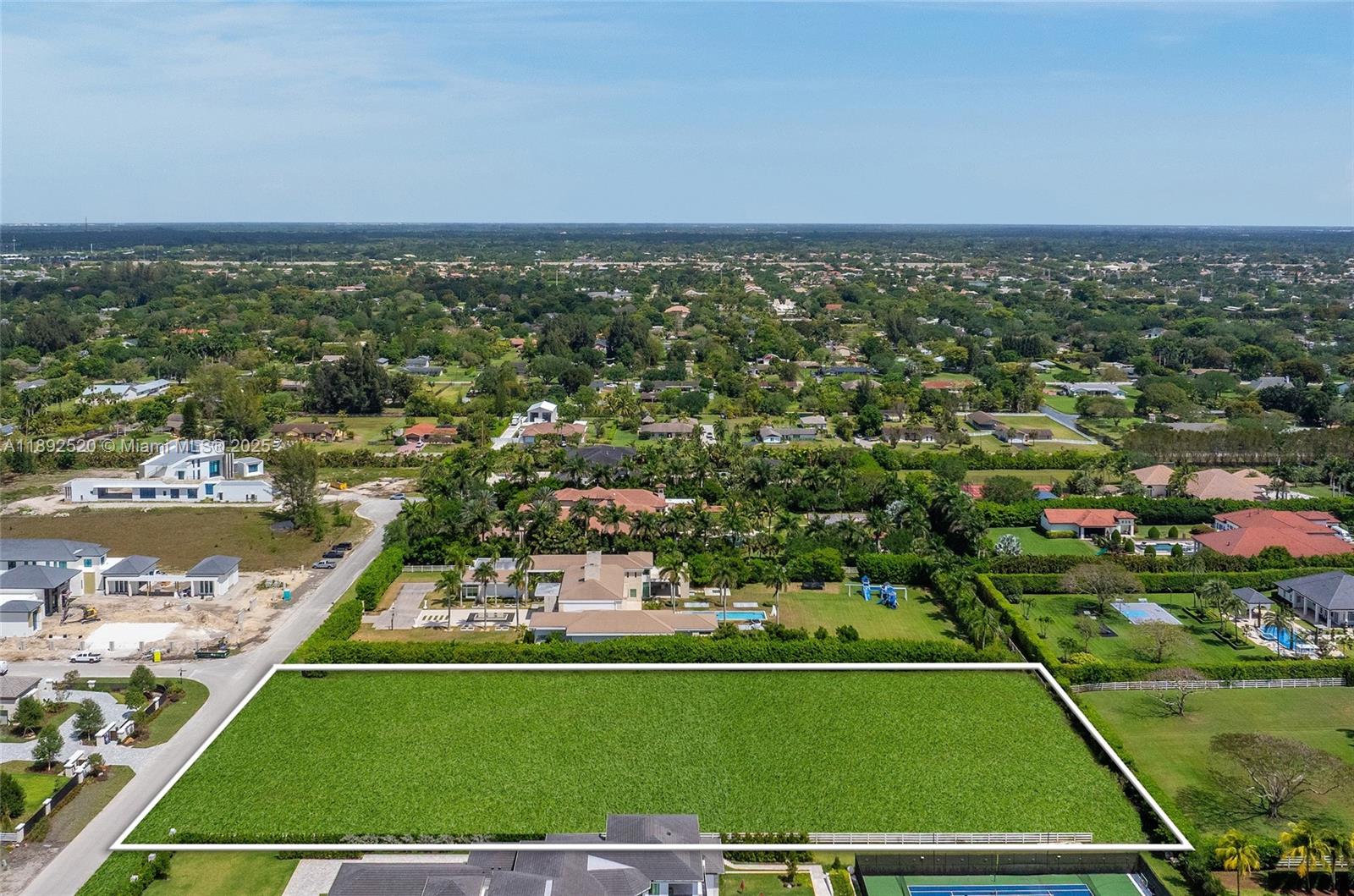 See details / sq. ft. $ 2025-10-08 0 Photo