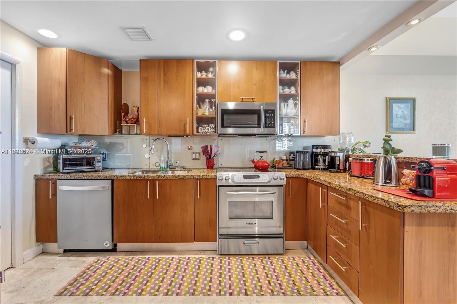 Photo of 1945 Ocean Dr #401, Hallandale Beach, Florida, 33009 -