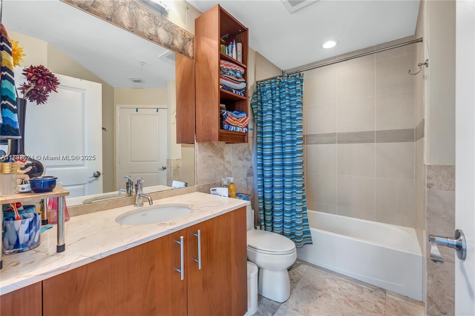 Photo of 1945 Ocean Dr #401, Hallandale Beach, Florida, 33009 -