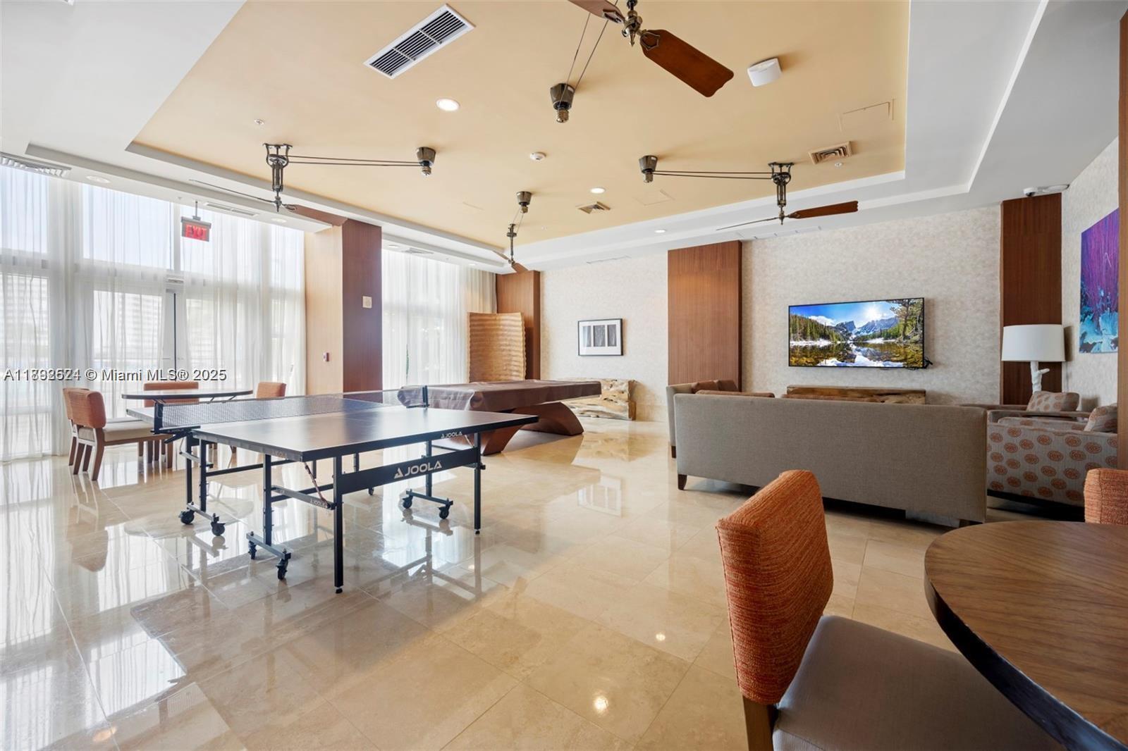 Photo of 1945 Ocean Dr #401, Hallandale Beach, Florida, 33009 -