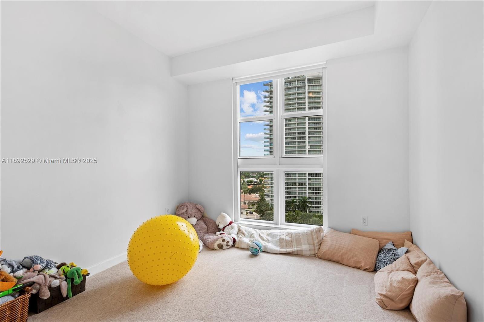 Photo of 20000 Country Club Dr  #PH01, Aventura, Florida, 33180 -