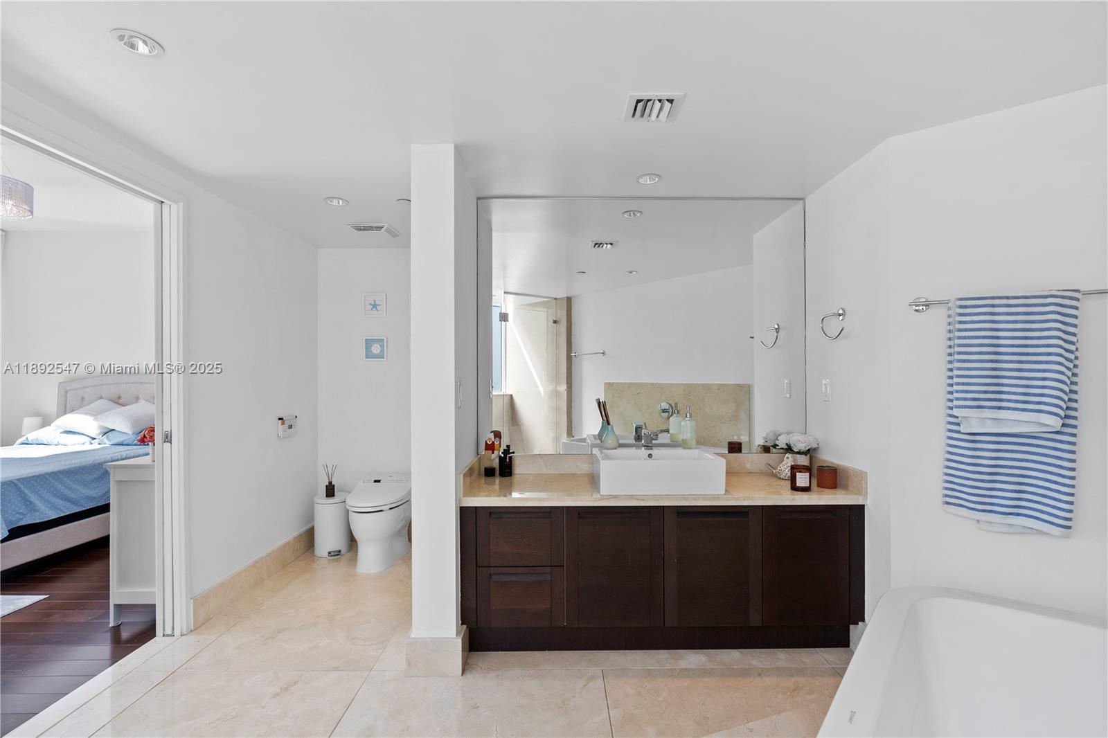 Photo of 200 Sunny Isles Blvd  #2-UPH3, Sunny Isles Beach, Florida, 33160 - 