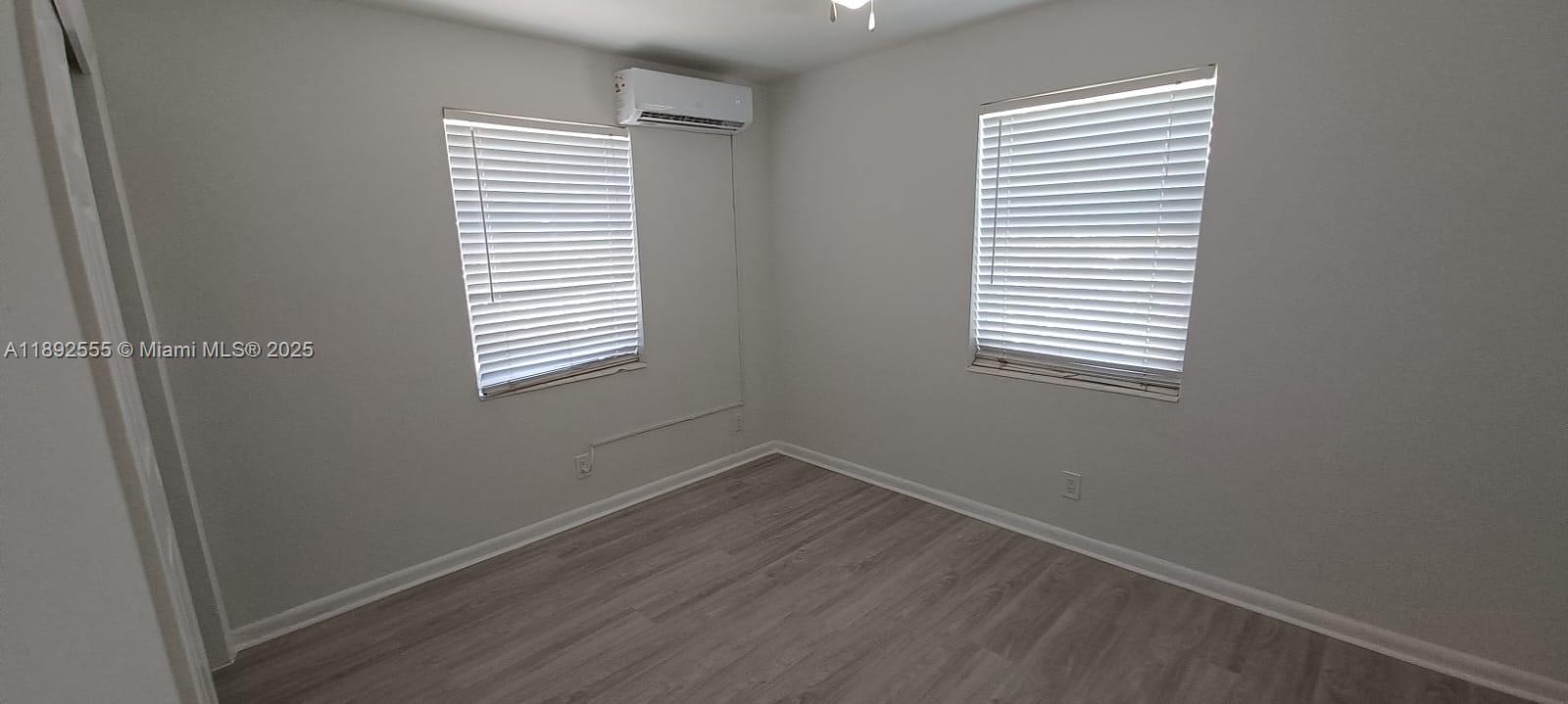 Ver detalles / sq. ft. $ 2025-10-08 0 foto