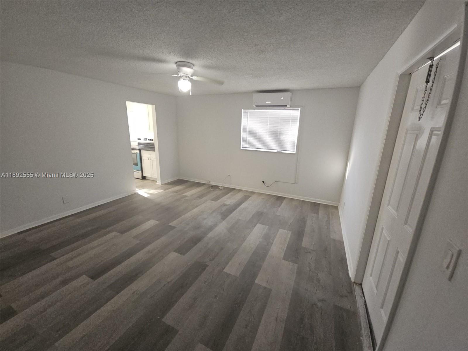 Ver detalles / sq. ft. $ 2025-10-08 0 foto