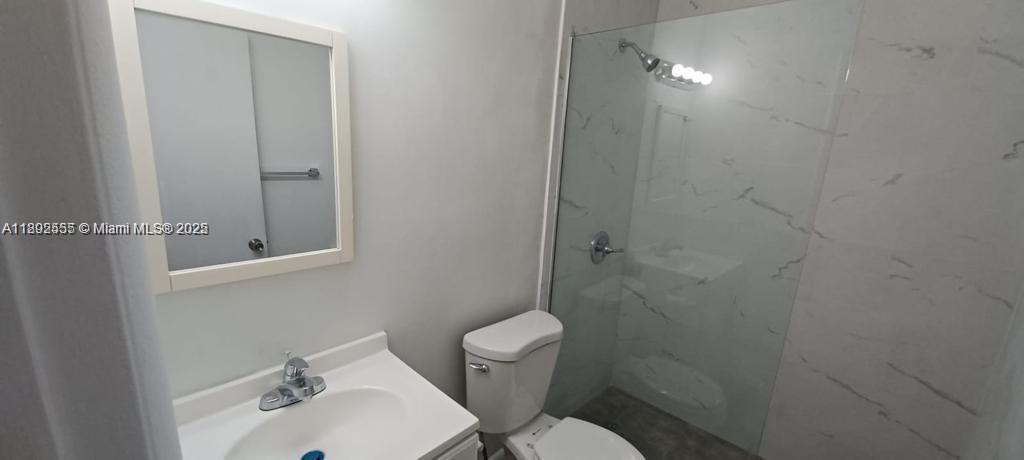 Ver detalles / sq. ft. $ 2025-10-08 0 foto