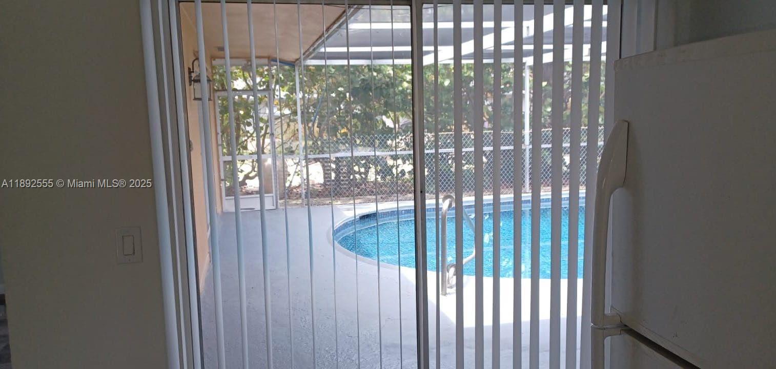 Ver detalles / sq. ft. $ 2025-10-08 0 foto