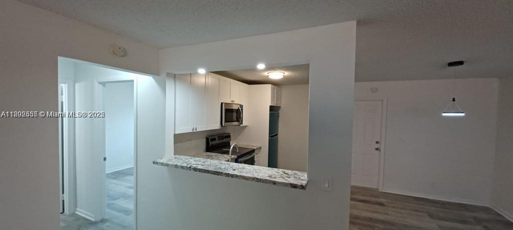 Ver detalles / sq. ft. $ 2025-10-08 0 foto