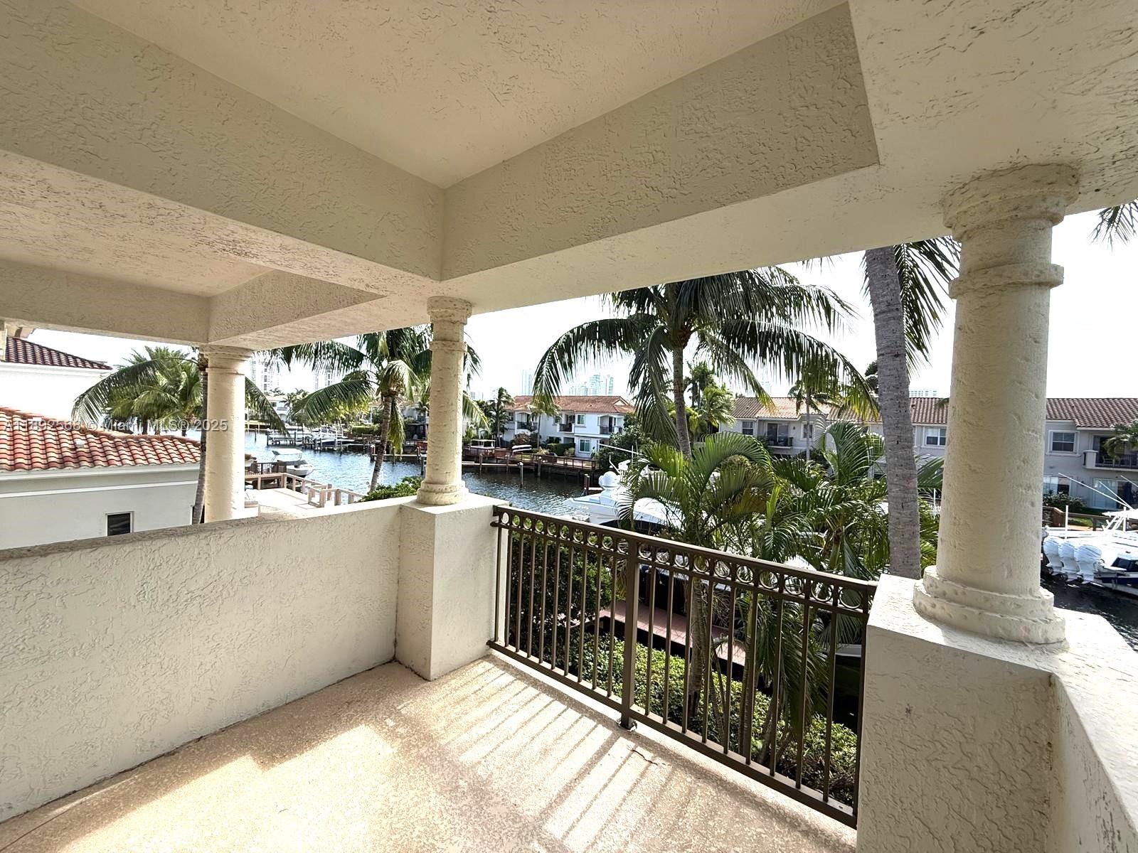 Photo of 996 Sanibel Dr  (996), Hollywood, Florida, 33019 - 