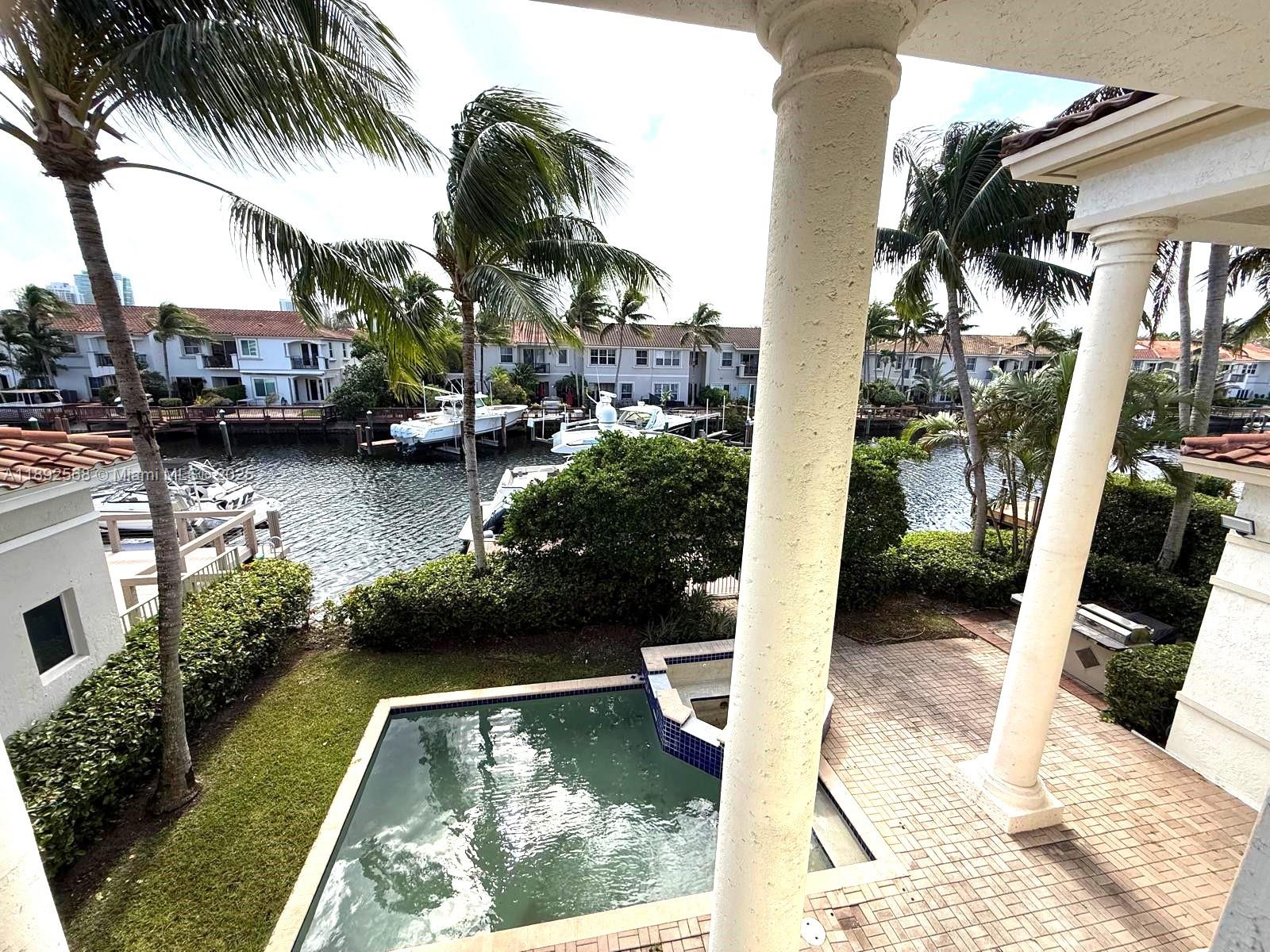 Photo of 996 Sanibel Dr  (996), Hollywood, Florida, 33019 - 