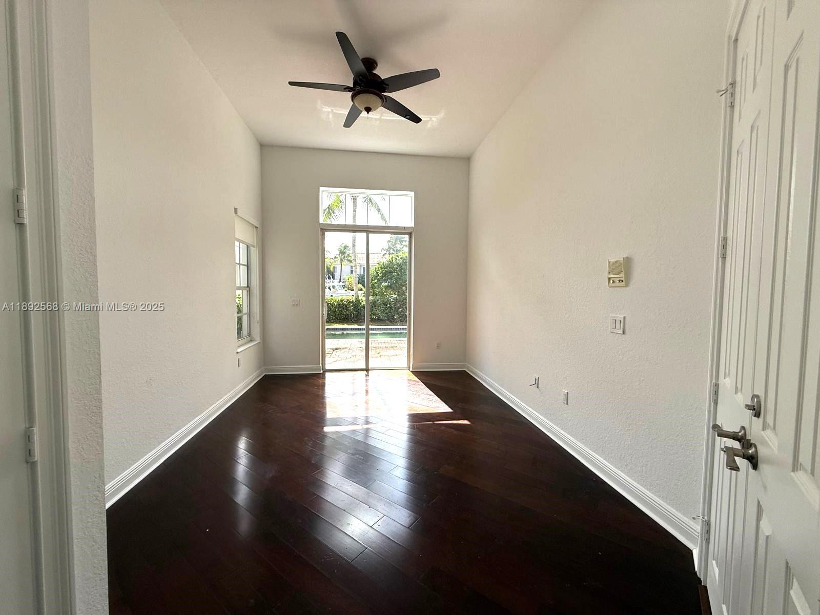 Photo of 996 Sanibel Dr  (996), Hollywood, Florida, 33019 - 