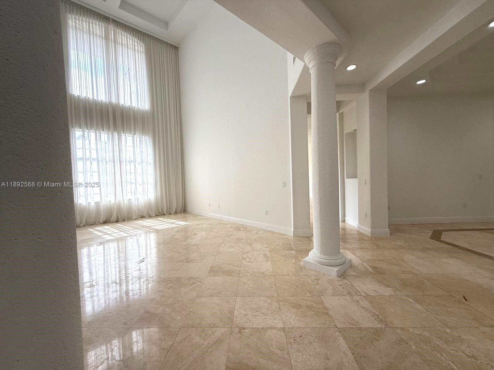 Photo of 996 Sanibel Dr  (996), Hollywood, Florida, 33019 - 