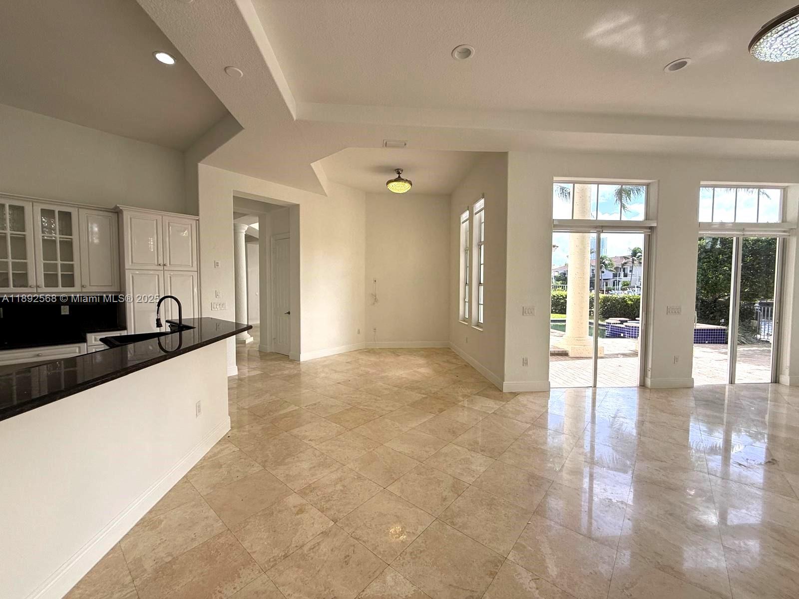 Photo of 996 Sanibel Dr  (996), Hollywood, Florida, 33019 - 