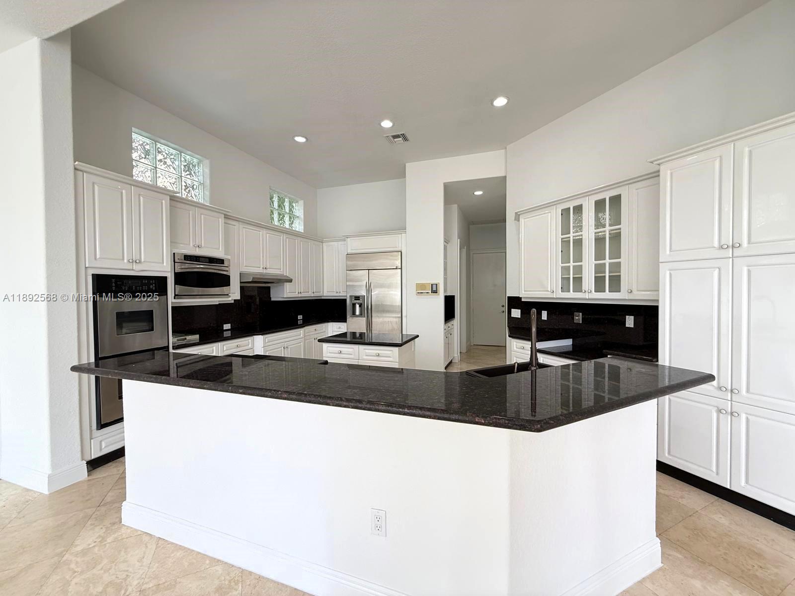 Photo of 996 Sanibel Dr  (996), Hollywood, Florida, 33019 - 