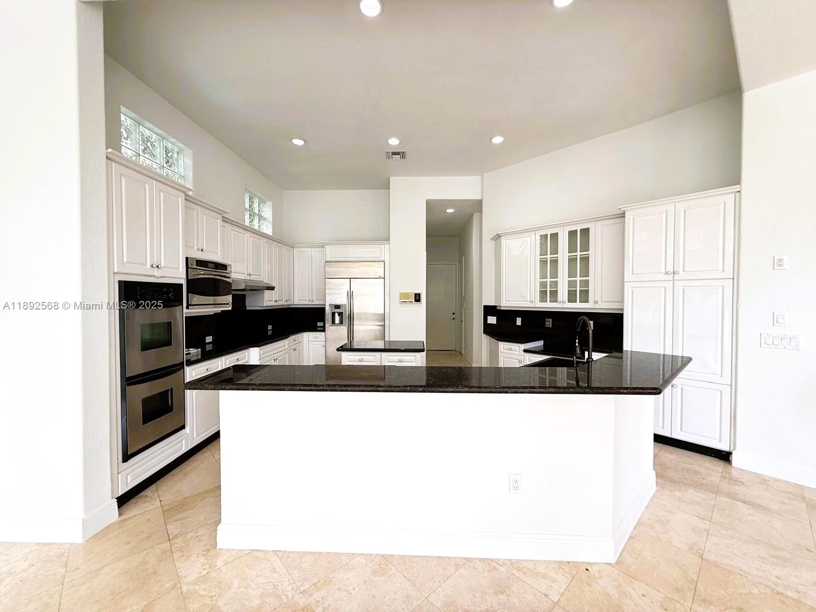 Photo of 996 Sanibel Dr  (996), Hollywood, Florida, 33019 - 