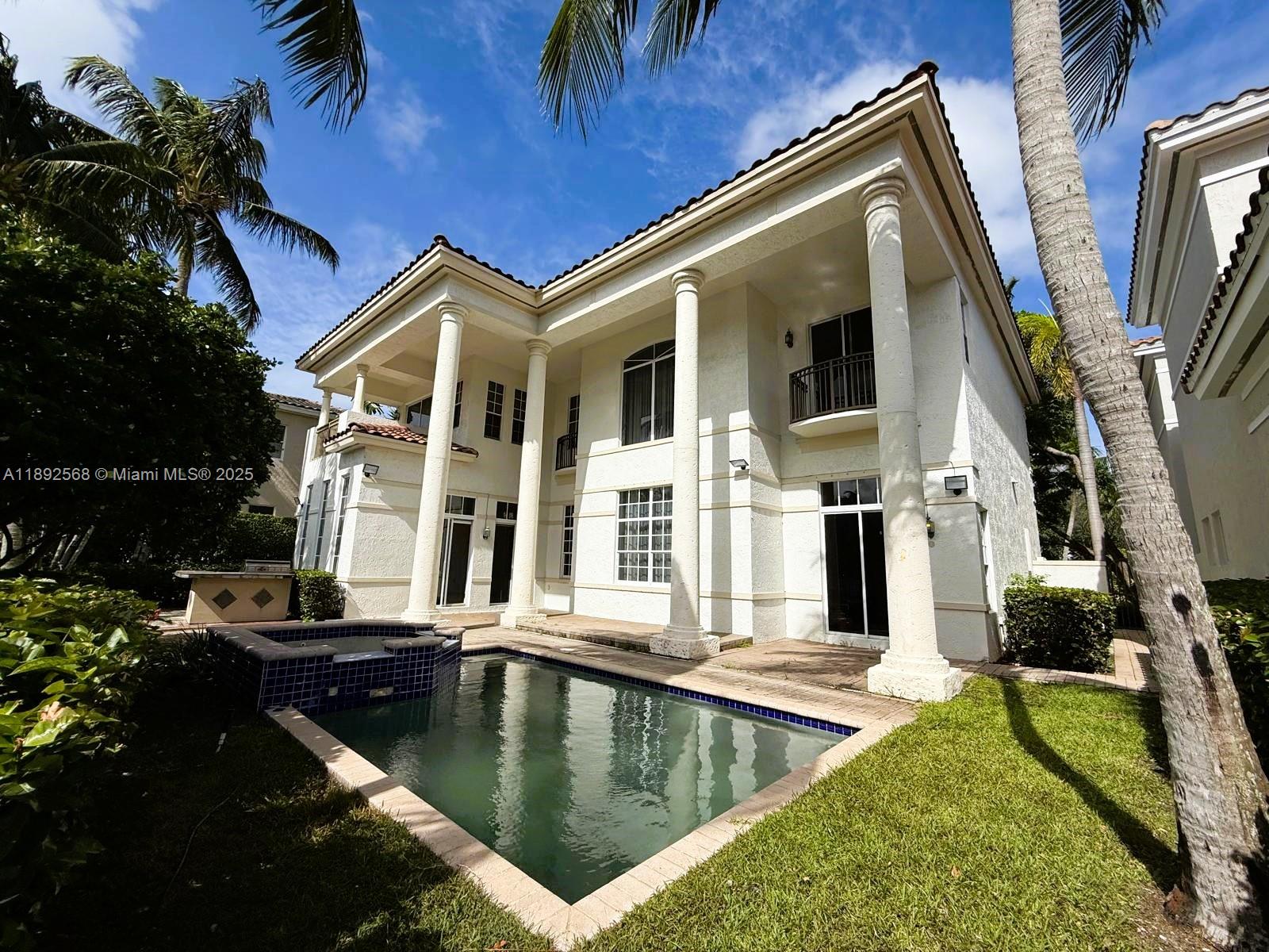 Photo of 996 Sanibel Dr  (996), Hollywood, Florida, 33019 - 