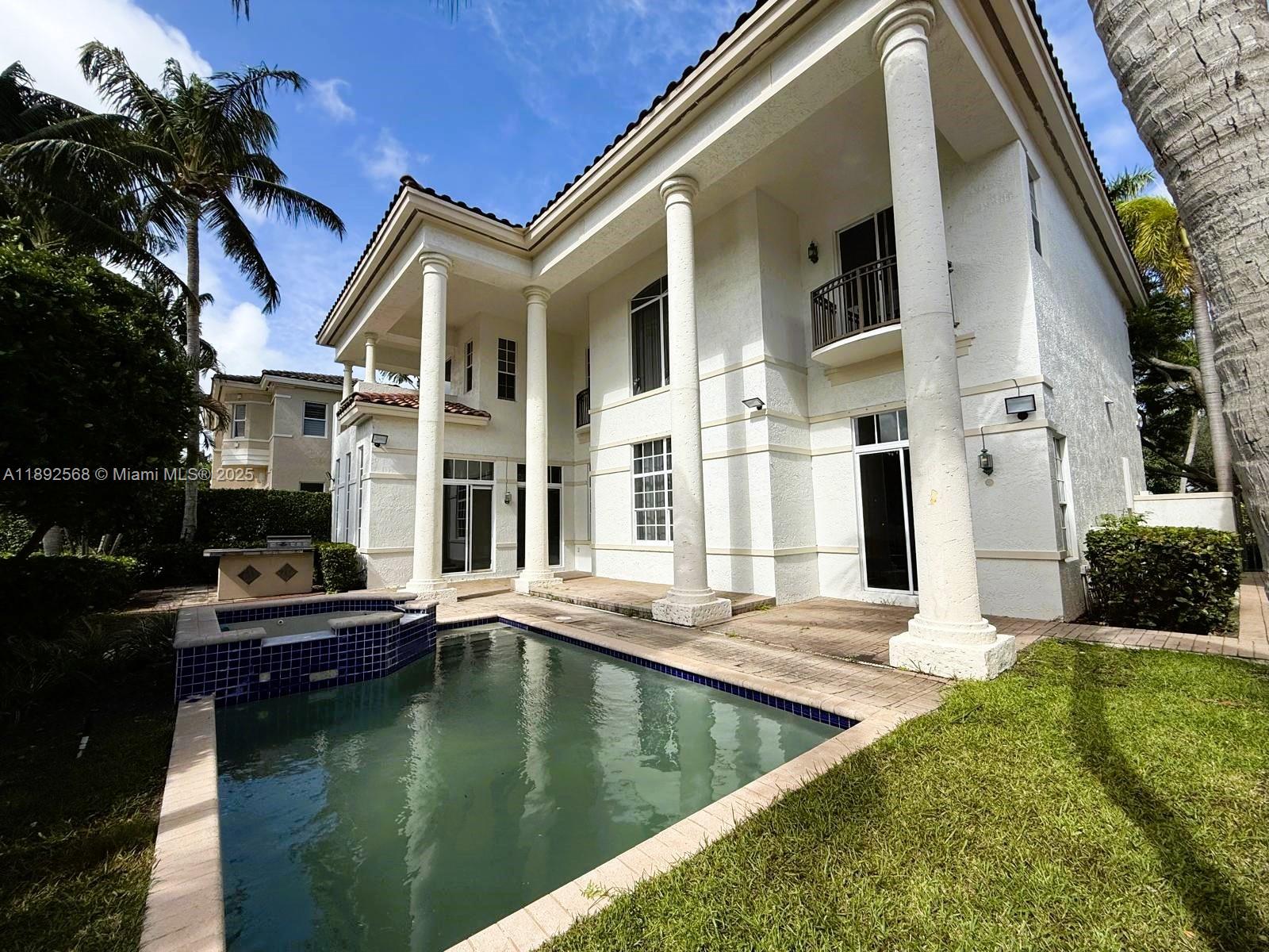 Photo of 996 Sanibel Dr  (996), Hollywood, Florida, 33019 - 