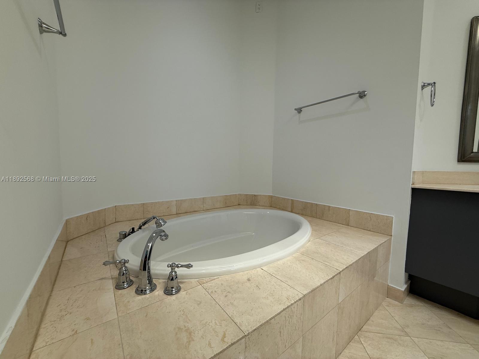 Photo of 996 Sanibel Dr  (996), Hollywood, Florida, 33019 - 