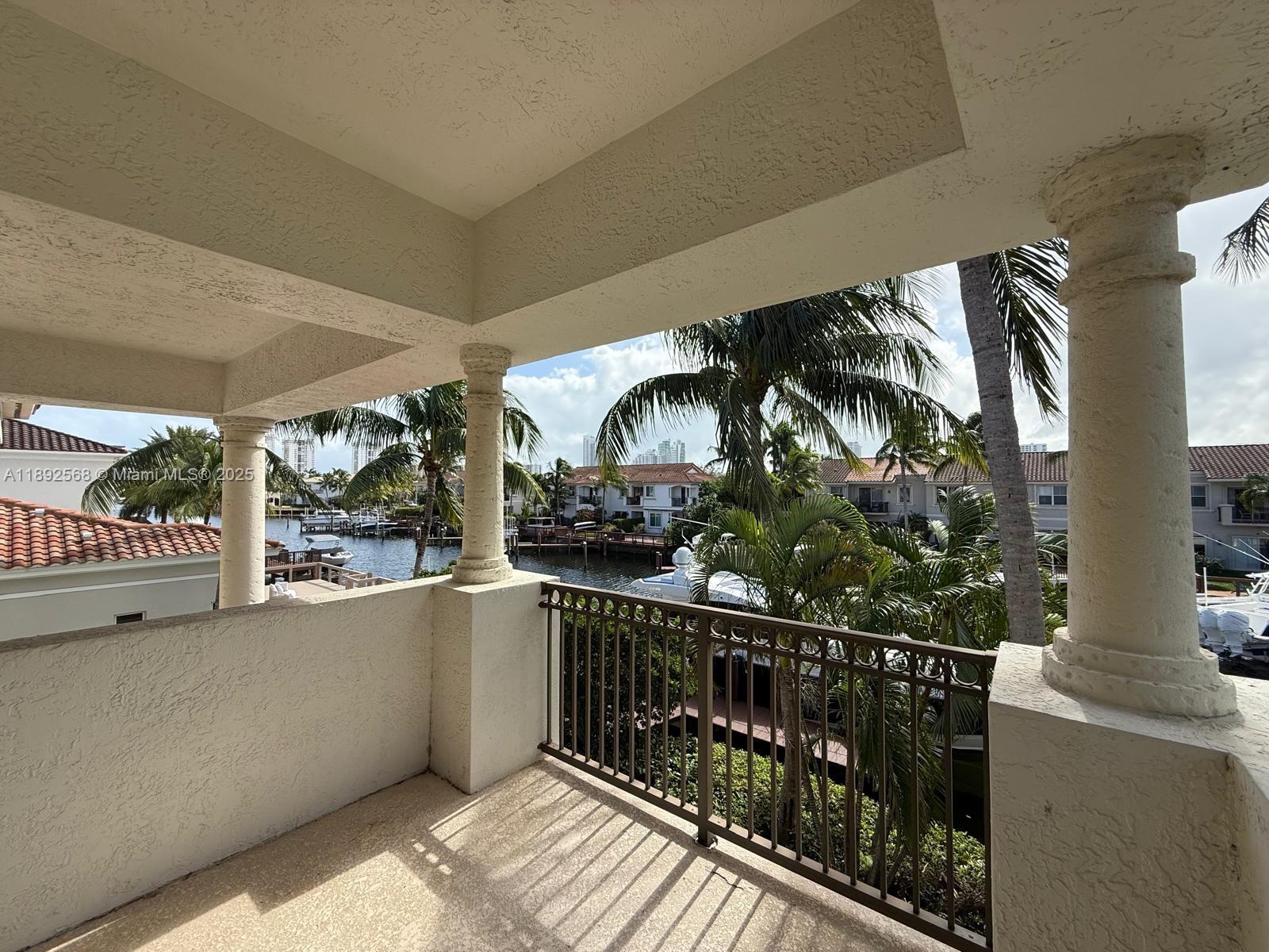 Photo of 996 Sanibel Dr  (996), Hollywood, Florida, 33019 - 